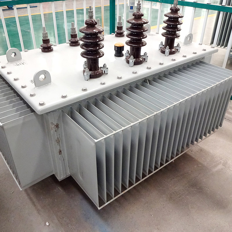 Distribución de energía sumergida en aceite de aleación amorfa de 400 kVA