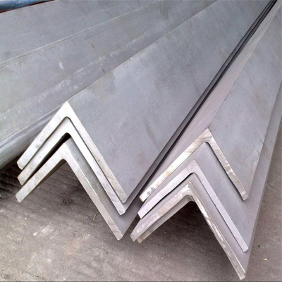 Aço angular